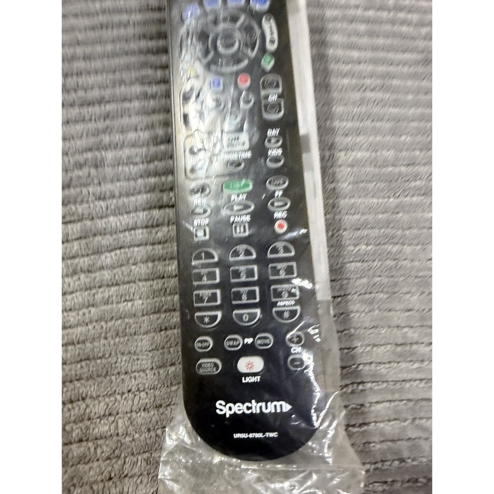 Spectrum CLIKR-5 Universal Remote Control (UR5U-8780L-TWC) Tested, Works